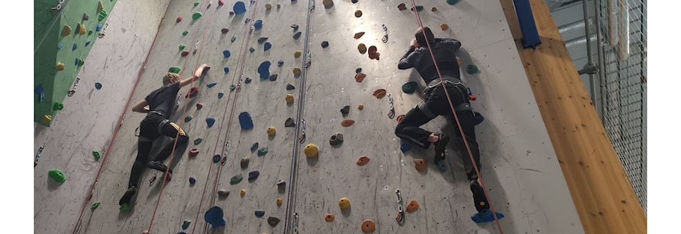 Klatretrening i Sandslihallen vår 2024